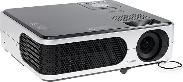 Toshiba TLP-X2000 1024 x 768 2000 Ansi-Lumen 600:1 Composite unter 700 Lampenstunden