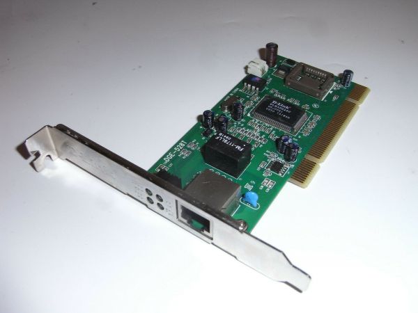 D-LINK DGE-528T 10/100/1000 RJ 45 PCI LP