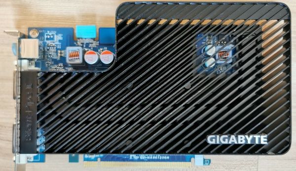 Gigabyte GV-NX86T256H 128MB ATX Grafik PCI- E 2x DVI, S-Video